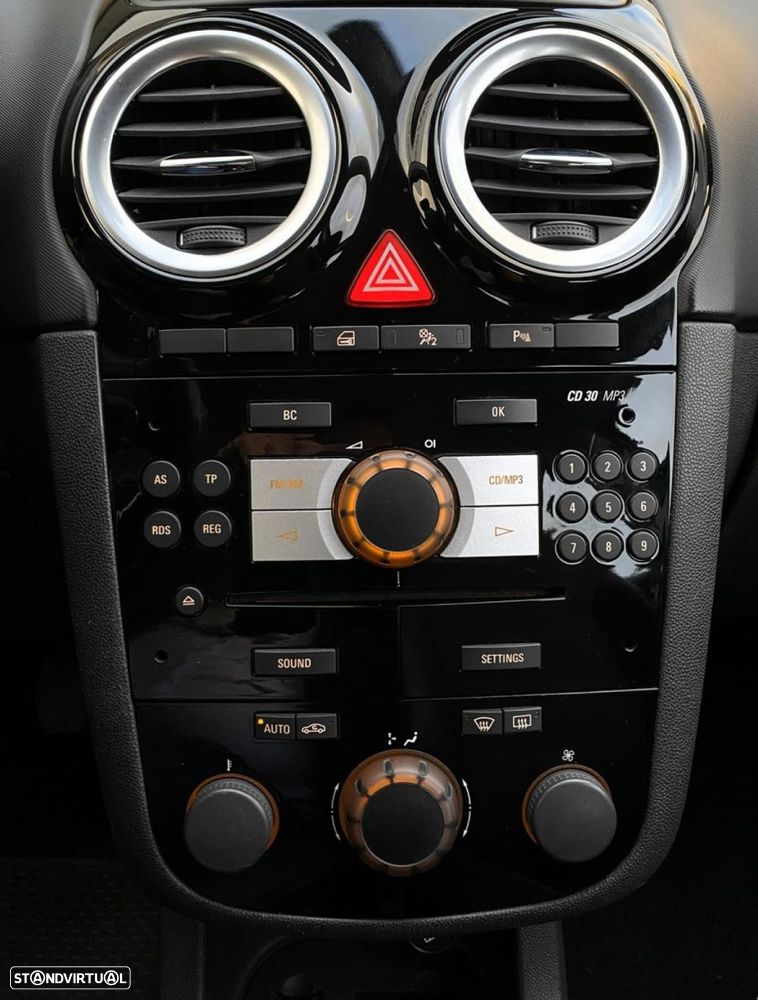 Opel Corsa 1.3 CDTi Cosmo - 22