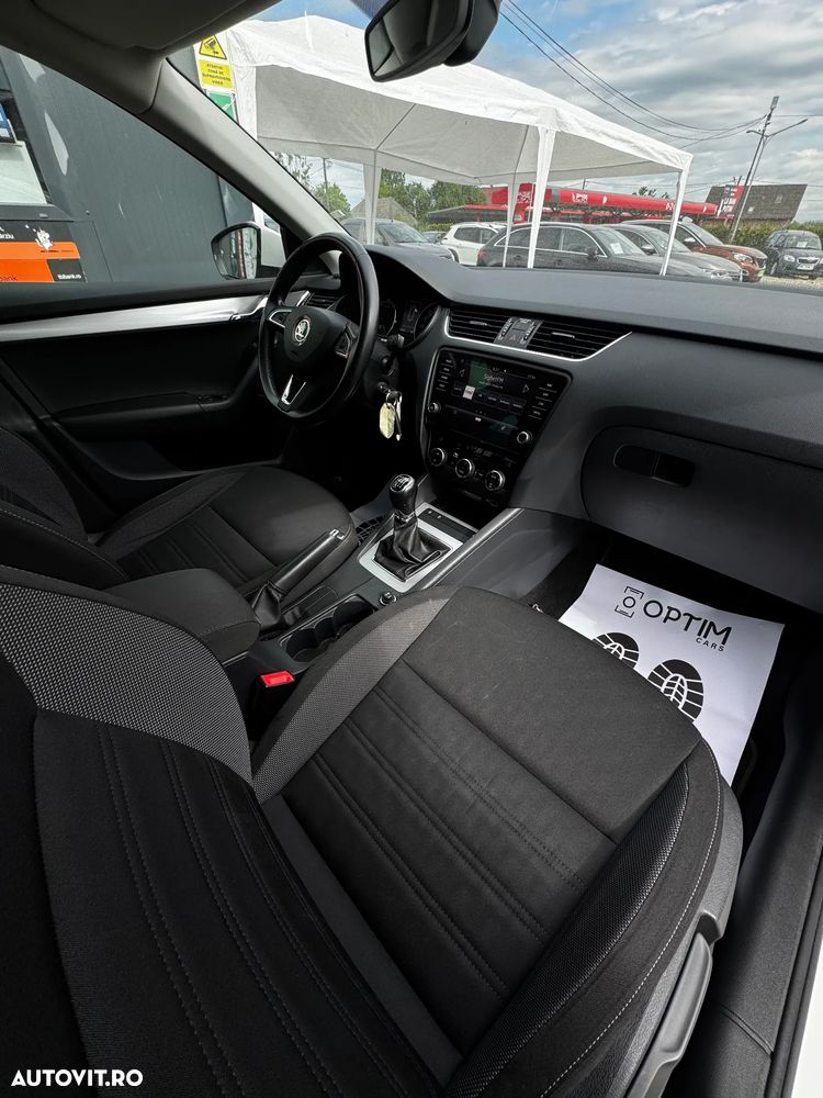 Skoda Octavia - 10