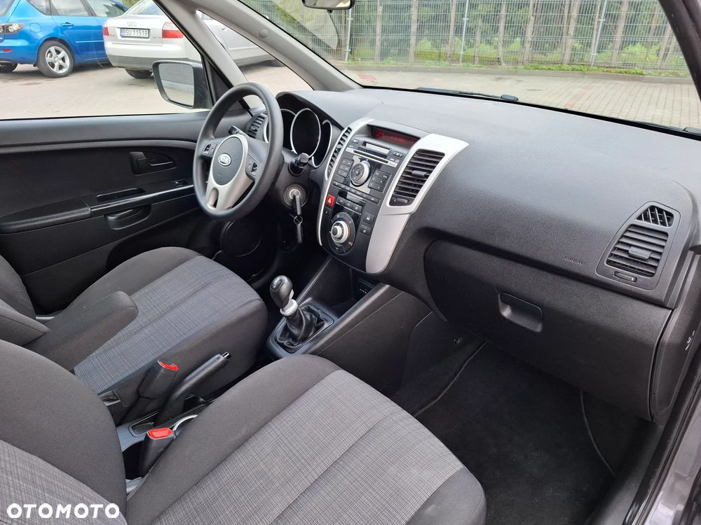 Kia Venga 1.4 CVVT Fifa World Cup Edition - 12