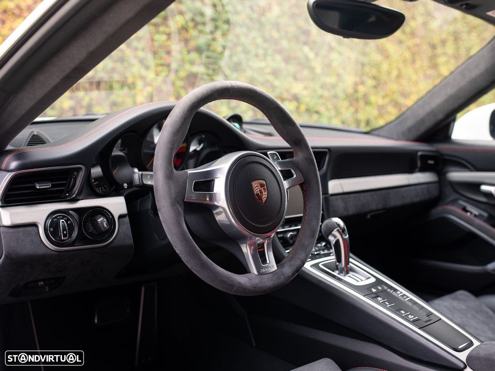 Porsche 911 (991) GT3 - 25