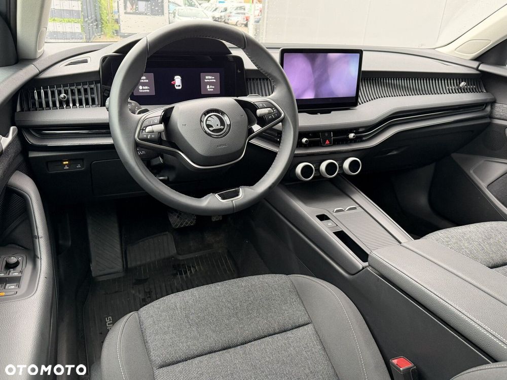 Skoda Superb 2.0 TDI SCR Essence DSG - 17
