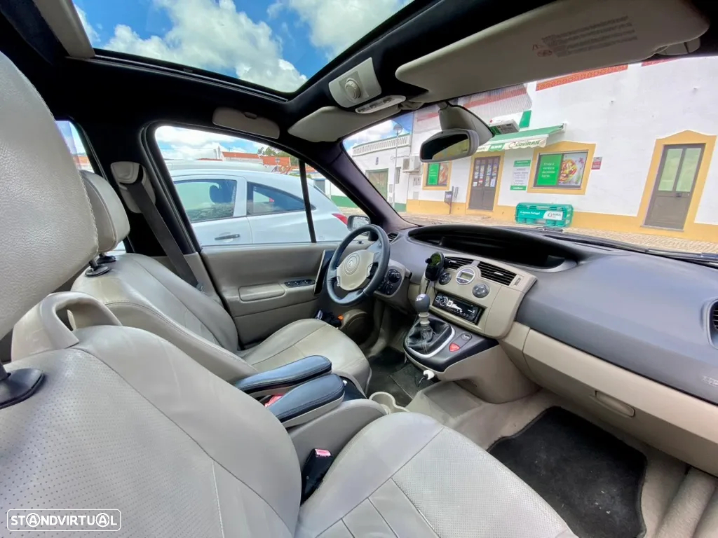 Renault Grand Scénic 1.9 dCi C. Authenti. - 3