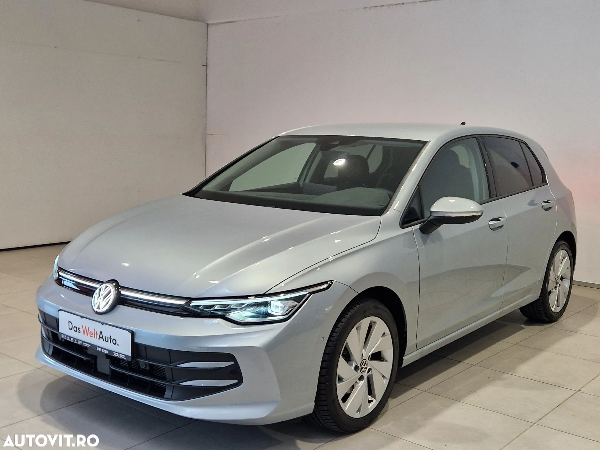 Volkswagen Golf 1.5 eTSI DSG MHEV Advanced - 1