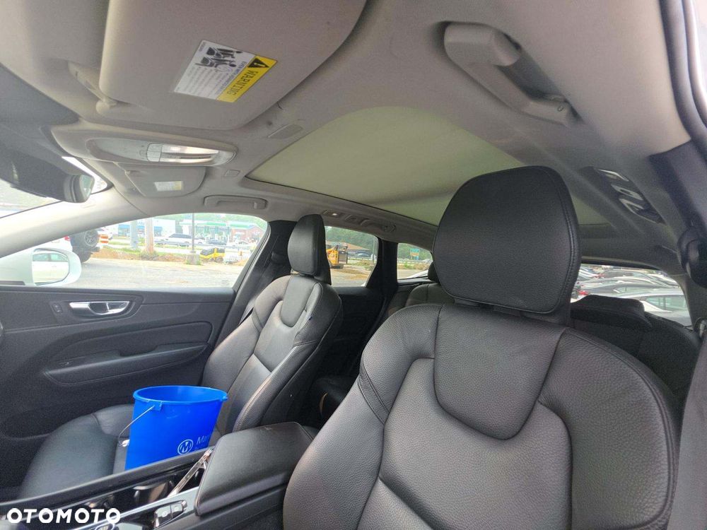 Volvo XC 60 B5 B AWD Plus Bright - 8