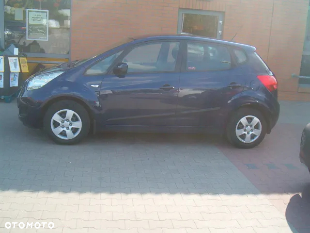 Kia Venga - 6