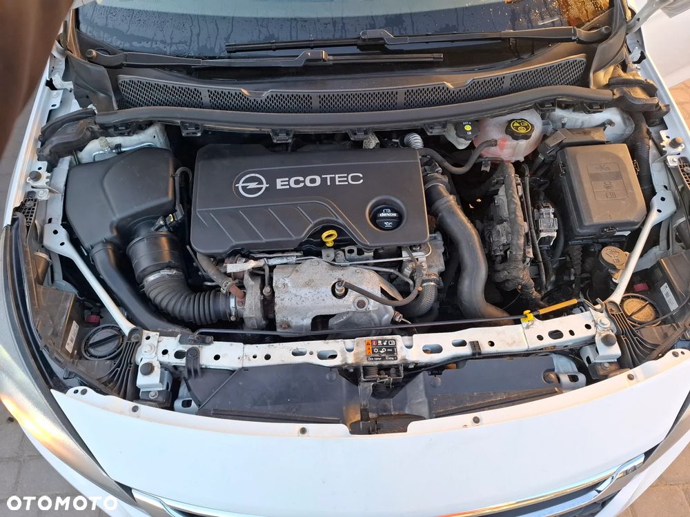 Opel Astra 1.6 CDTI Dynamic - 10