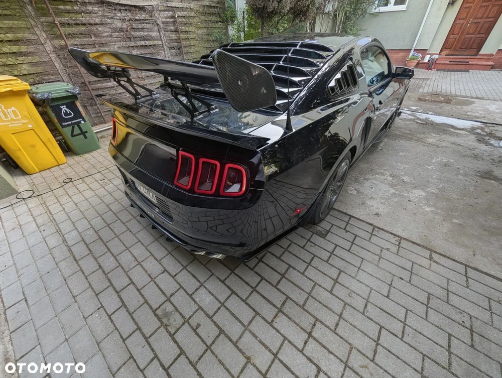 Ford Mustang 5.0 V8 GT Premium - 8
