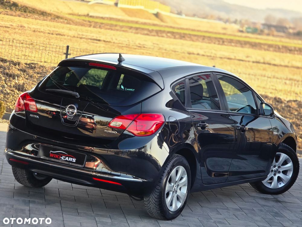 Opel Astra 1.4 Turbo Design Edition - 17