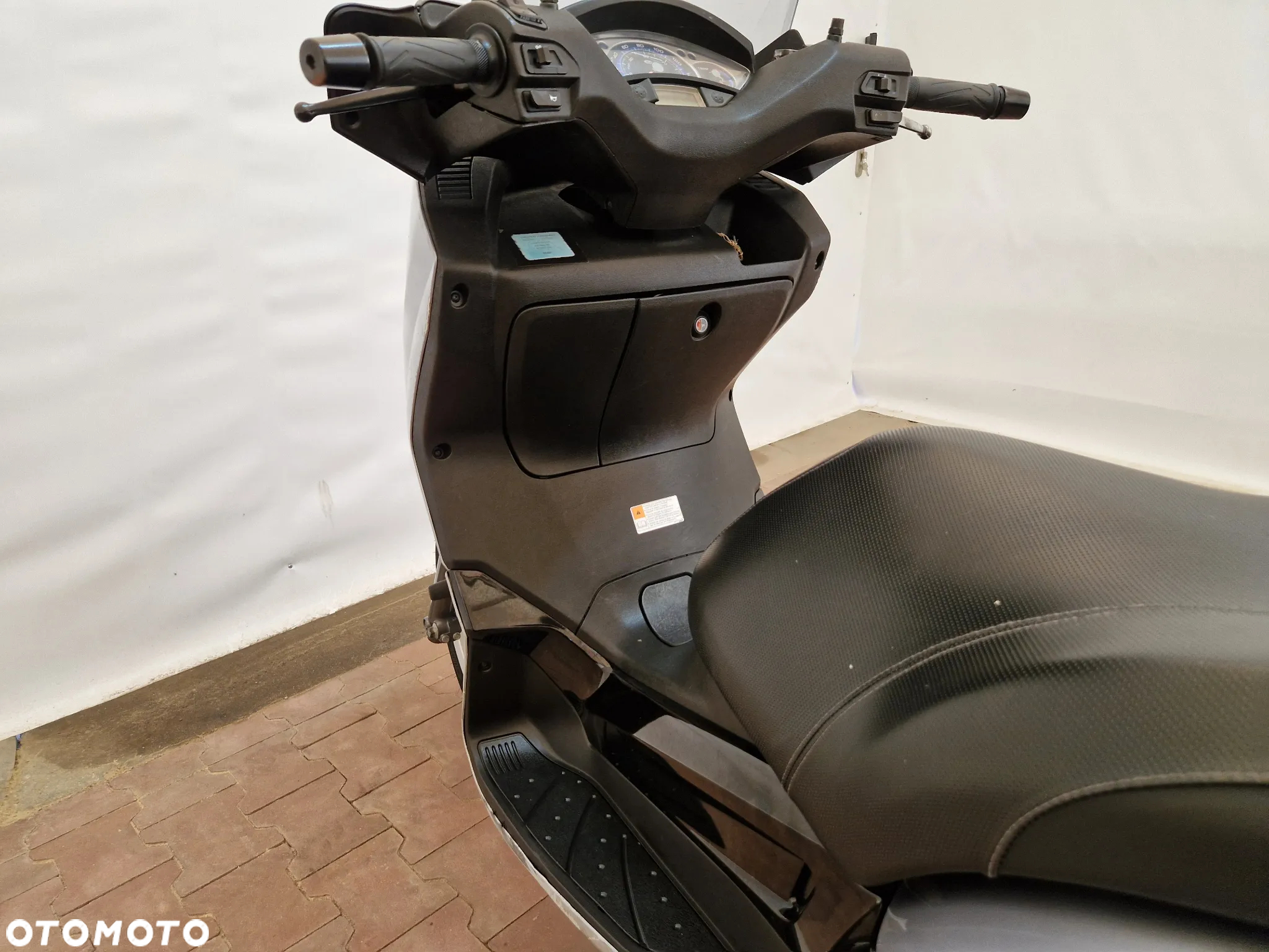 Yamaha X-max - 26