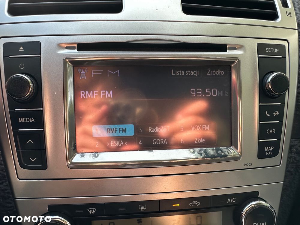 Toyota Avensis 1.8 Executive - 19