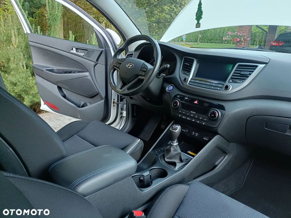 Hyundai Tucson 2.0 CRDI BlueDrive Style 2WD - 7