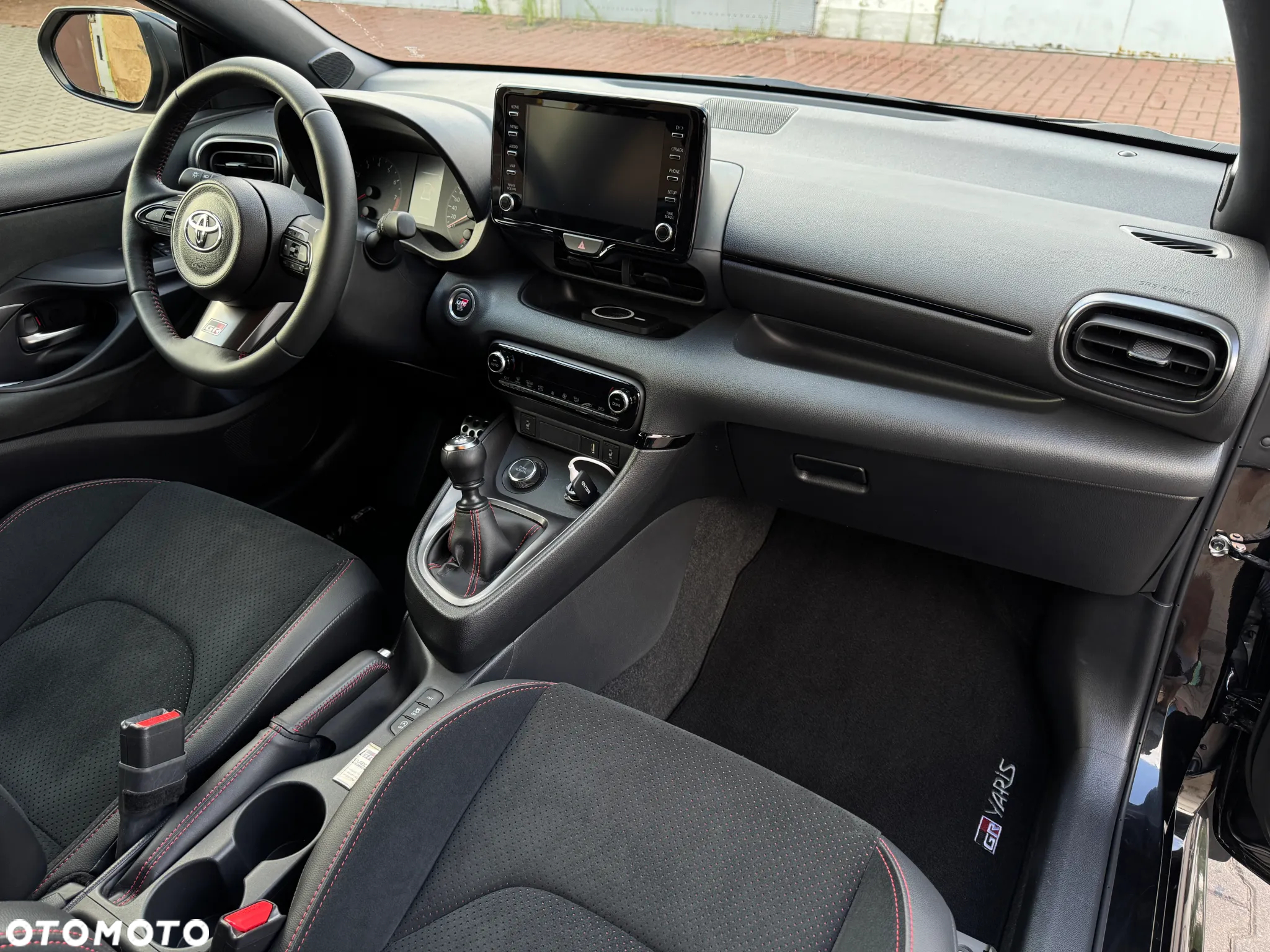 Toyota Yaris GR 1.6 Dynamic - 13