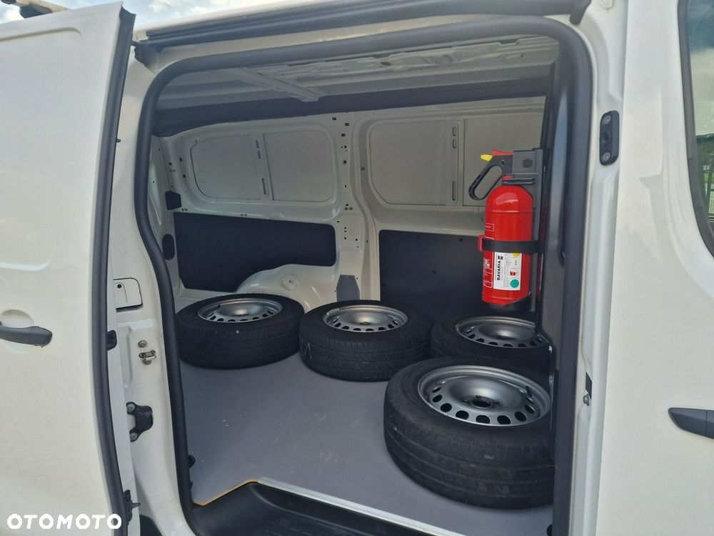 Opel Vivaro - 17