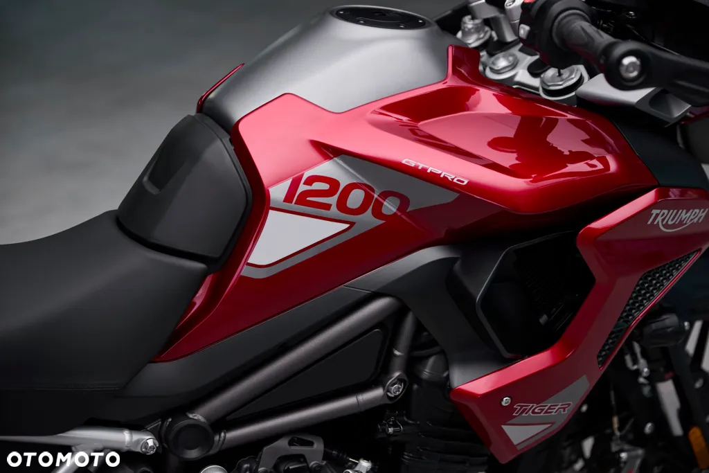 Triumph Tiger - 9