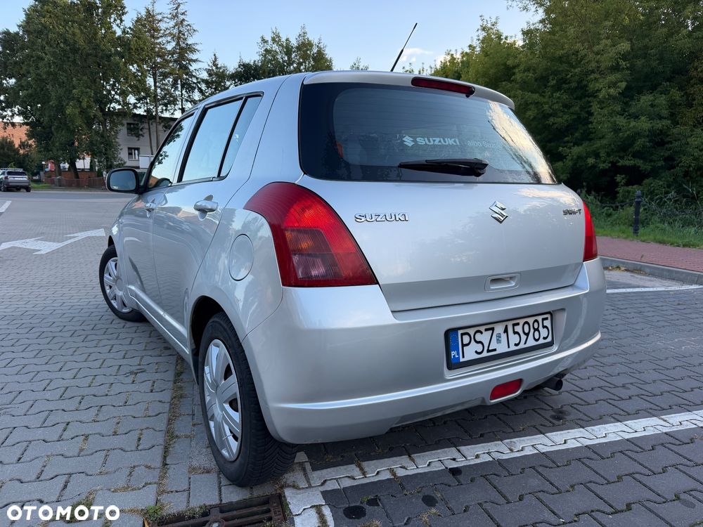 Suzuki Swift - 12