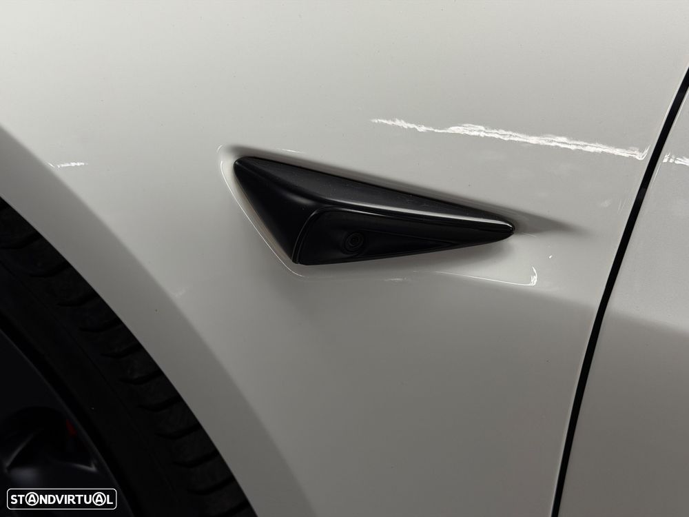 Tesla Model 3 Performance Dual Motor AWD - 3