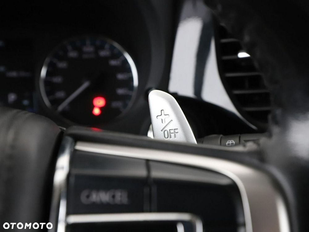 Mitsubishi Outlander Intense + - 33