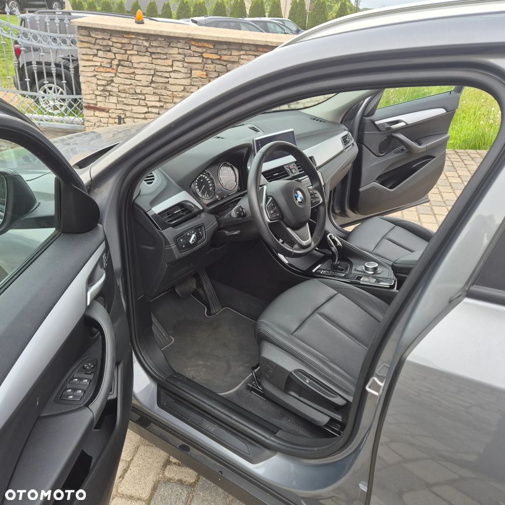 BMW X2 sDrive18i Advantage Plus - 18
