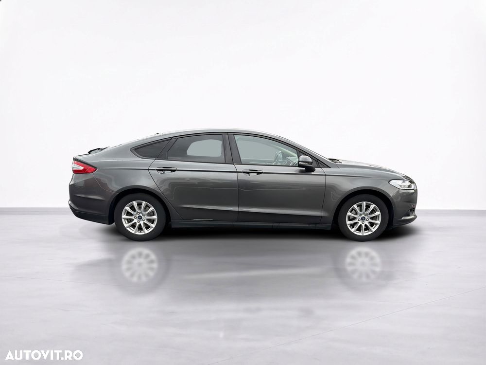 Ford Mondeo - 8