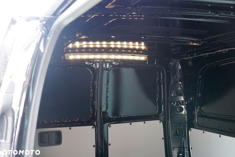 Mercedes-Benz VITO - 28