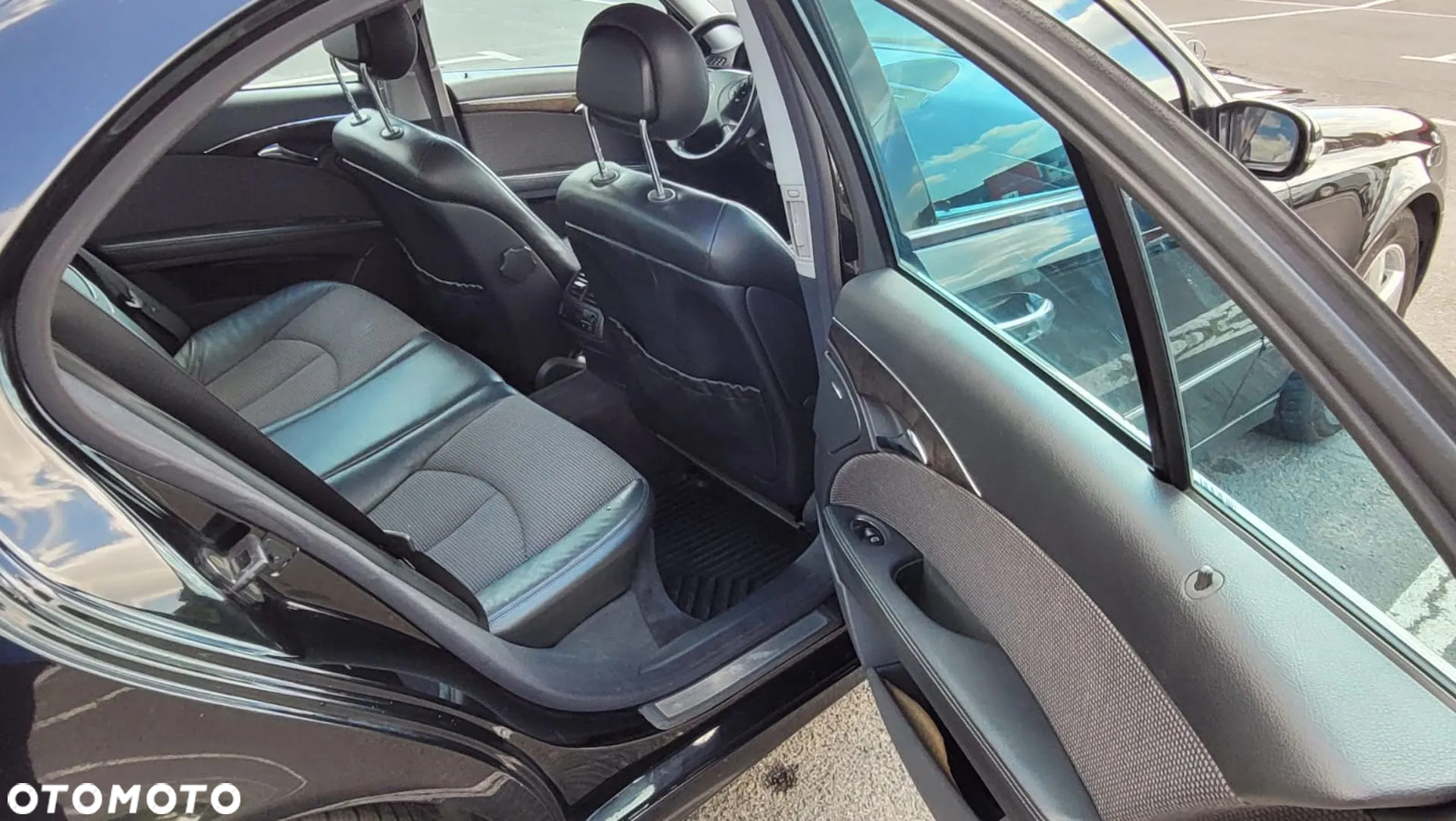 Mercedes-Benz Klasa E 320 CDI T Avantgarde - 5