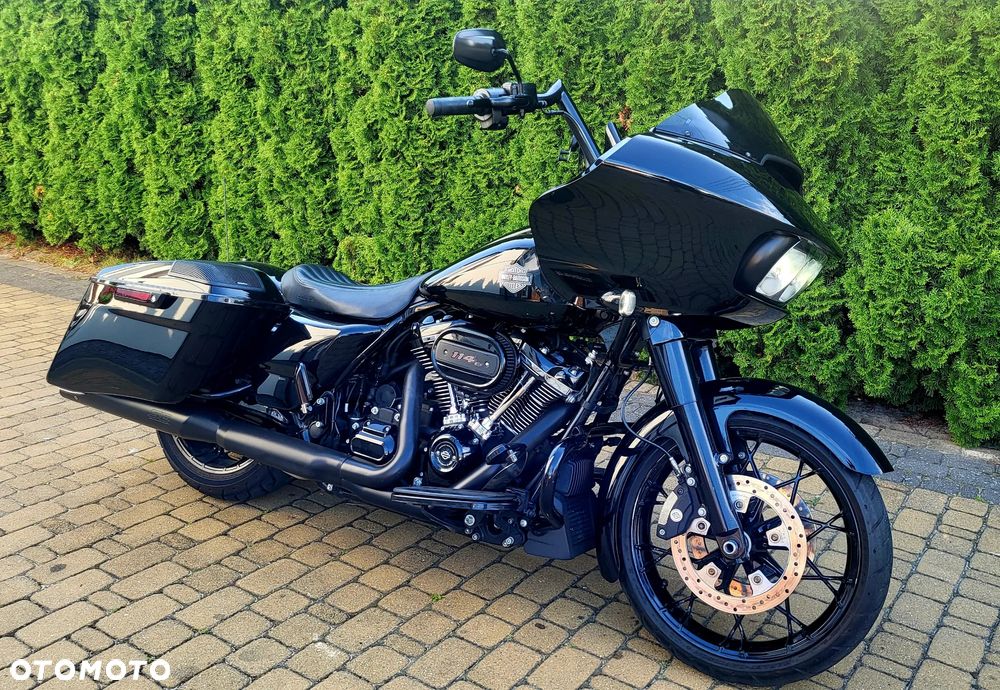 Harley-Davidson Touring Road Glide - 11