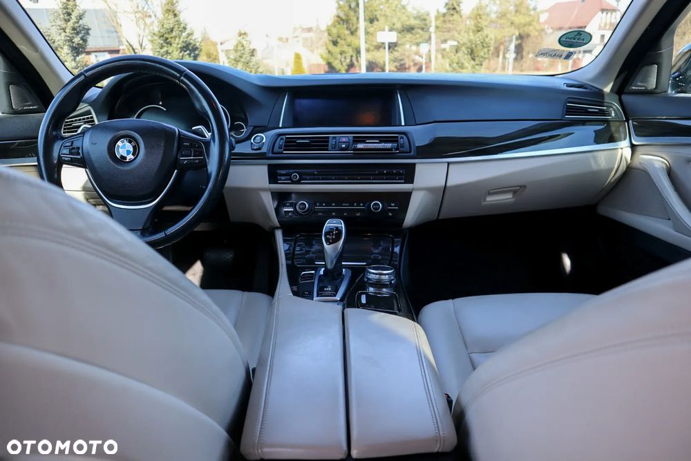 BMW Seria 5 535d Luxury Line - 15