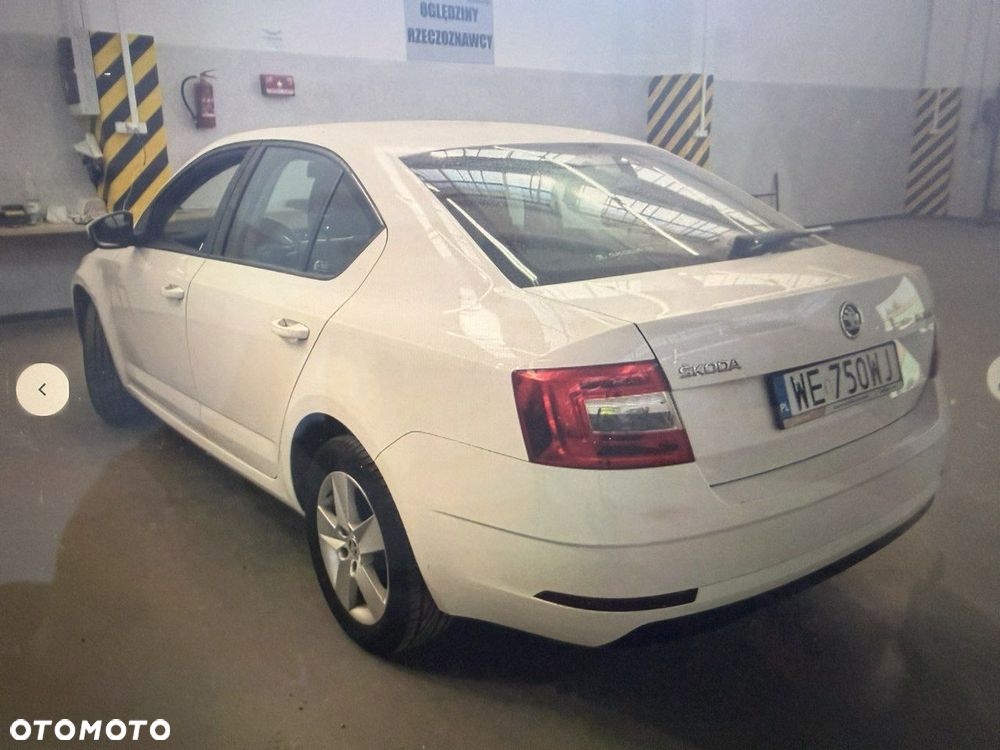 Skoda Octavia 1.6 TDI Ambition - 6