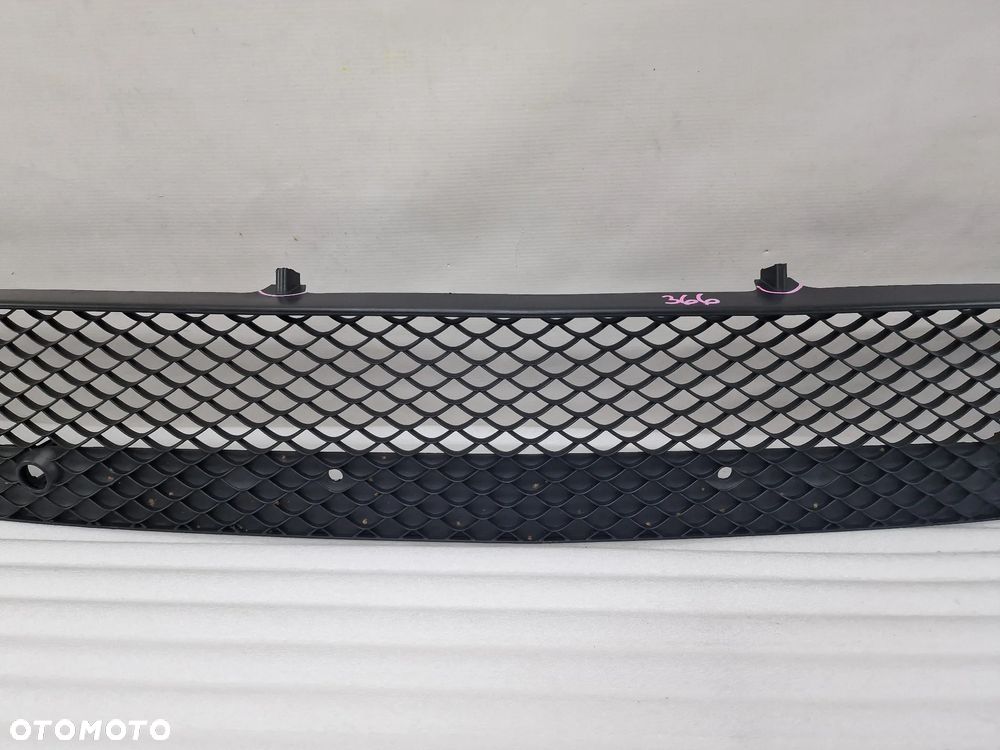 MERCEDES GLC W253 AMG NA PDC KRATKA ŚRODKOWA ZDERZAKA PRZEDNIEGO , NR AUKCJI K366 - 5