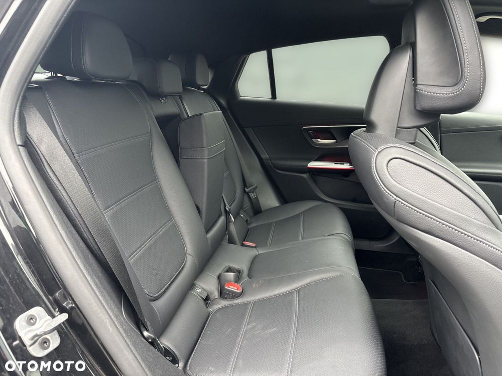 Mercedes-Benz GLC - 22