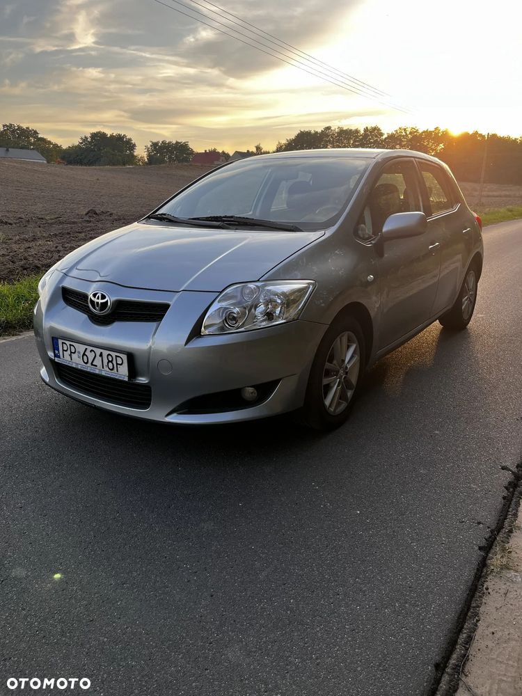 Toyota Auris 1.4 D-4D Luna - 3
