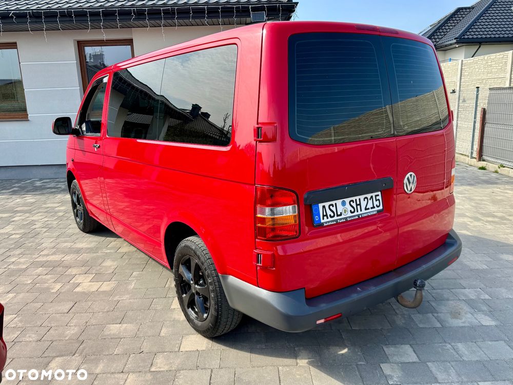 Volkswagen Caravelle - 16