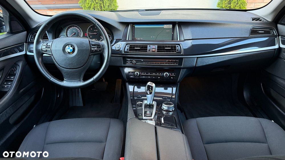 BMW Seria 5 525d Touring Modern Line - 7