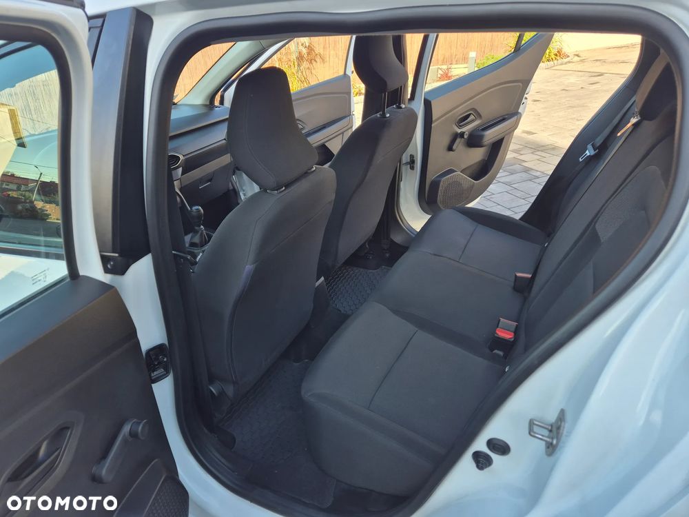 Dacia Sandero - 10