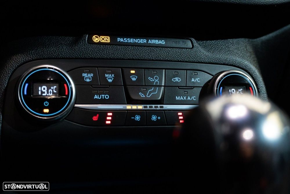 Ford Focus SW 1.5 TDCi EcoBlue ST-Line - 39