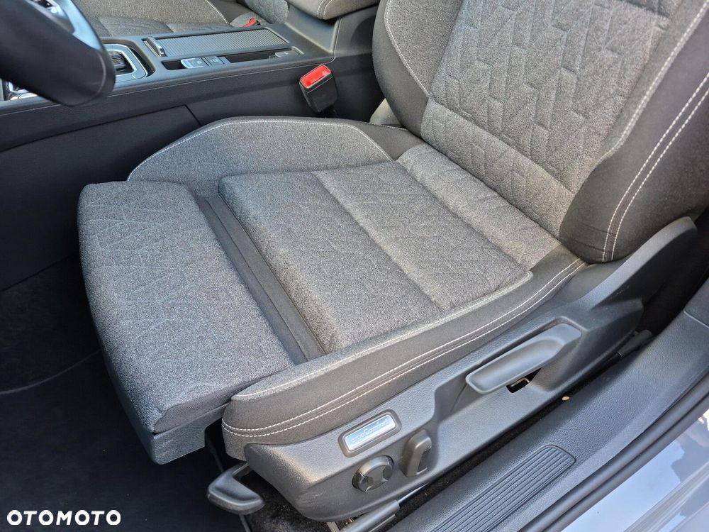 Volkswagen Passat Variant 1.5 TSI EVO Business DSG - 13