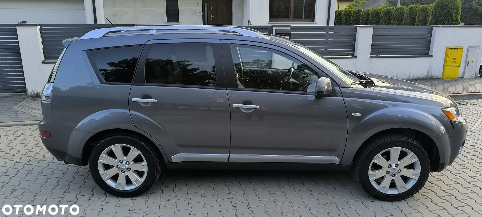 Mitsubishi Outlander 2.4 4WD CVT Intense - 21