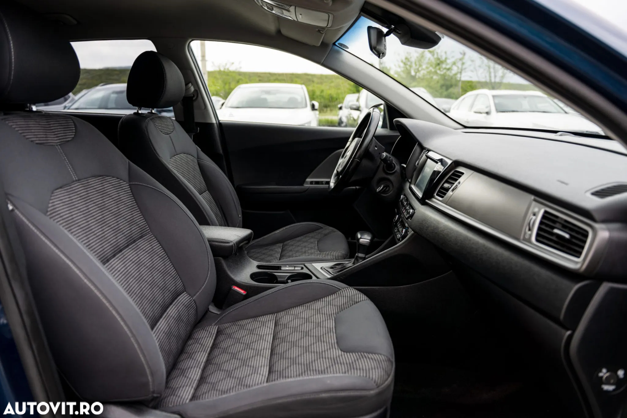 Kia Niro 1.6 GDI HEV 2WD OPF Aut. Spirit - 14