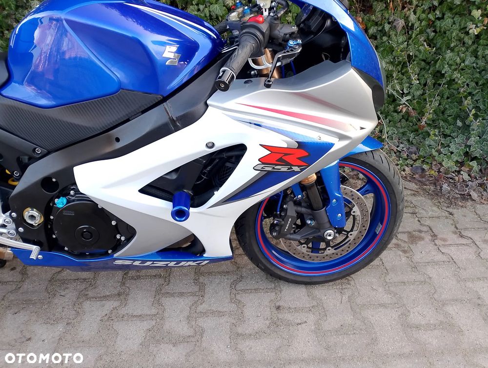 Suzuki GSX-R - 10