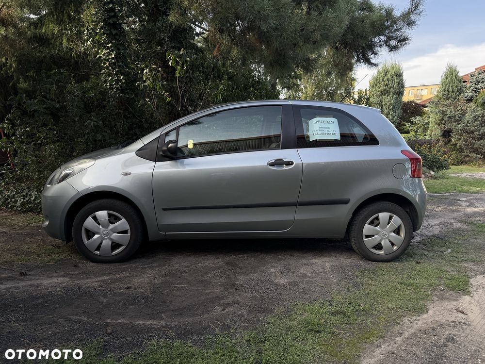 Toyota Yaris - 2