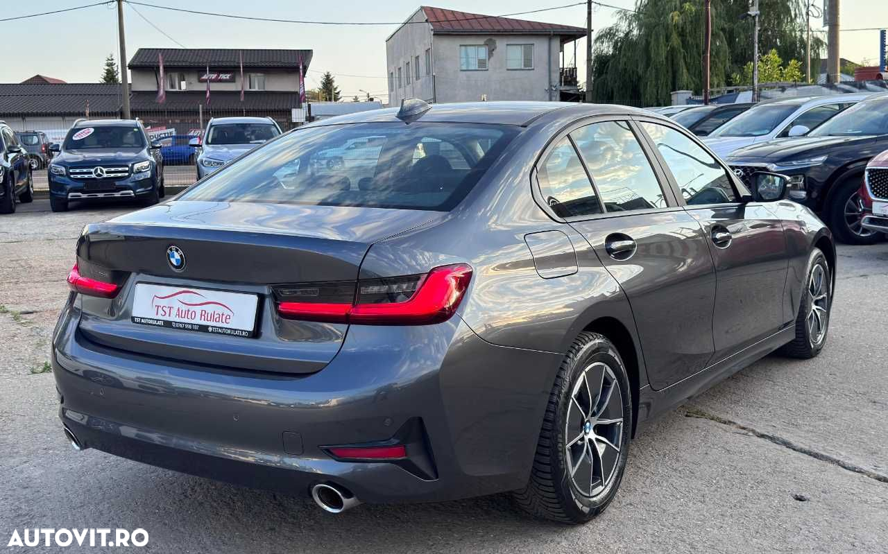 BMW Seria 3 318i AT - 8