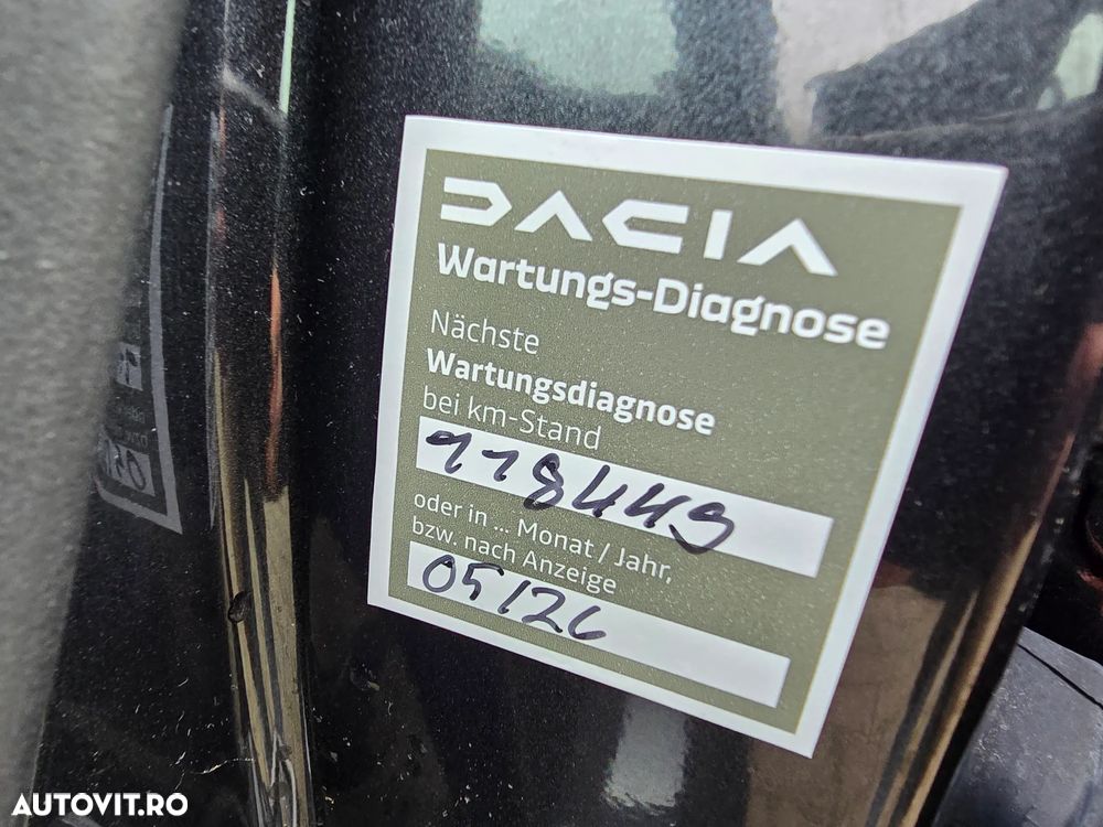 Dacia Duster TCe 100 2WD Celebration - 15