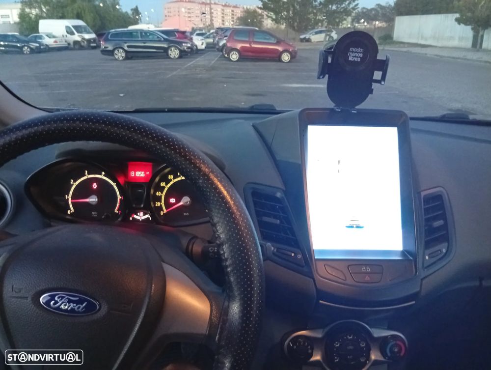 Ford Fiesta - 6