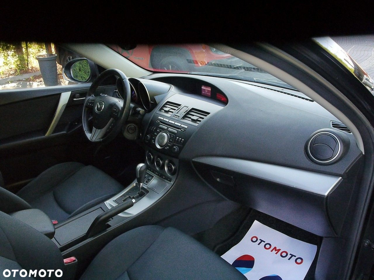Mazda 3 2.0 Exclusive + - 24