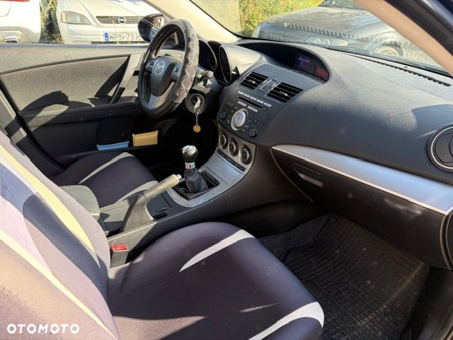 Mazda 3 - 7
