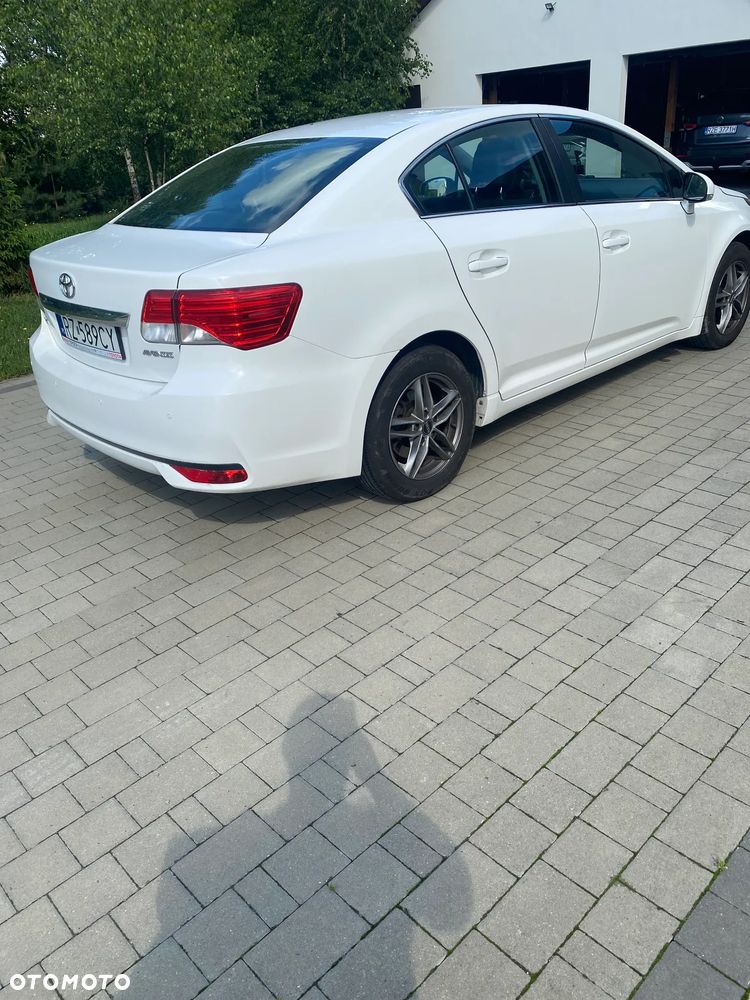 Toyota Avensis 2.0 D-4D Active - 3
