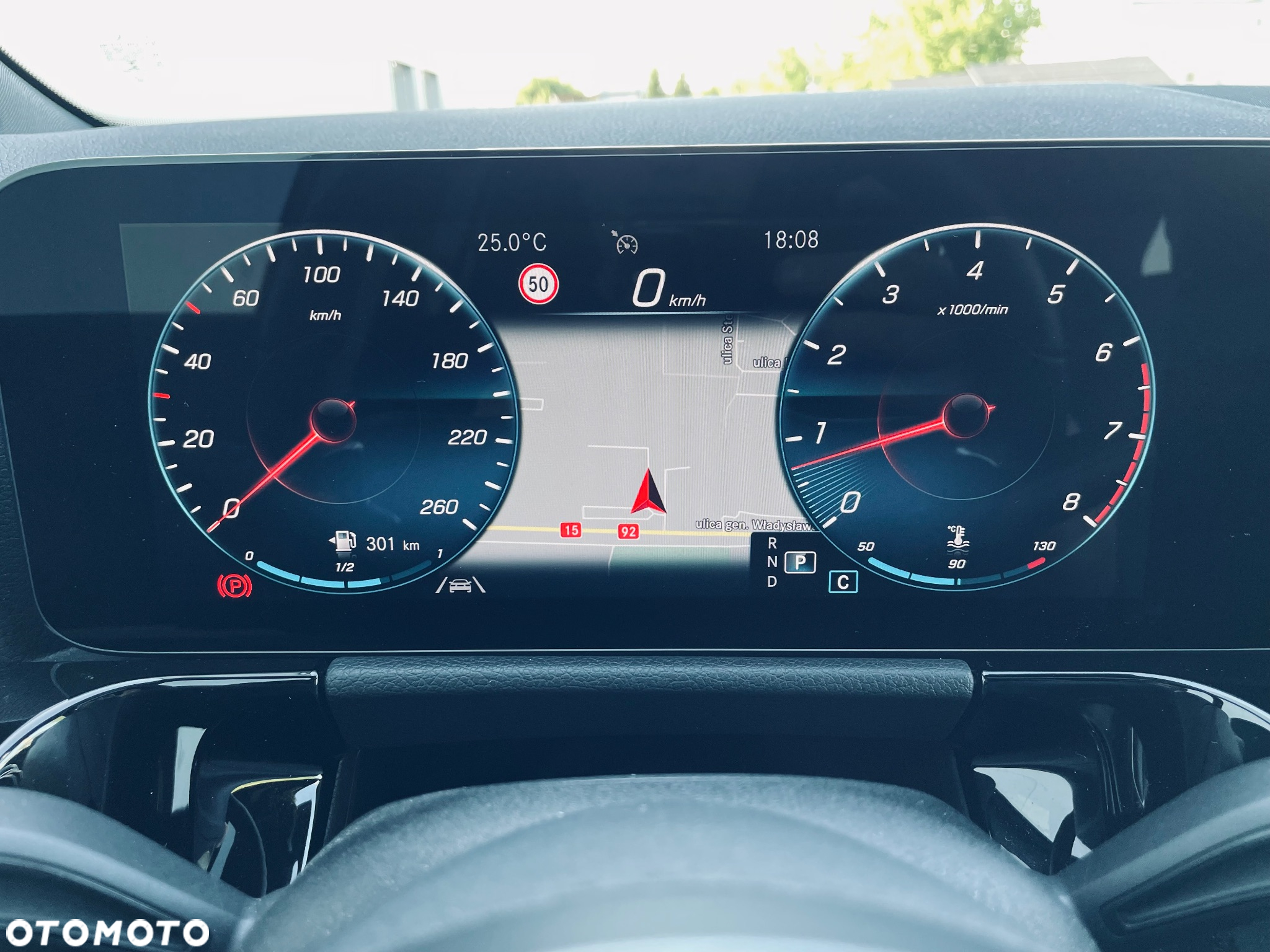 Mercedes-Benz GLA 250 8G-DCT AMG Line - 18