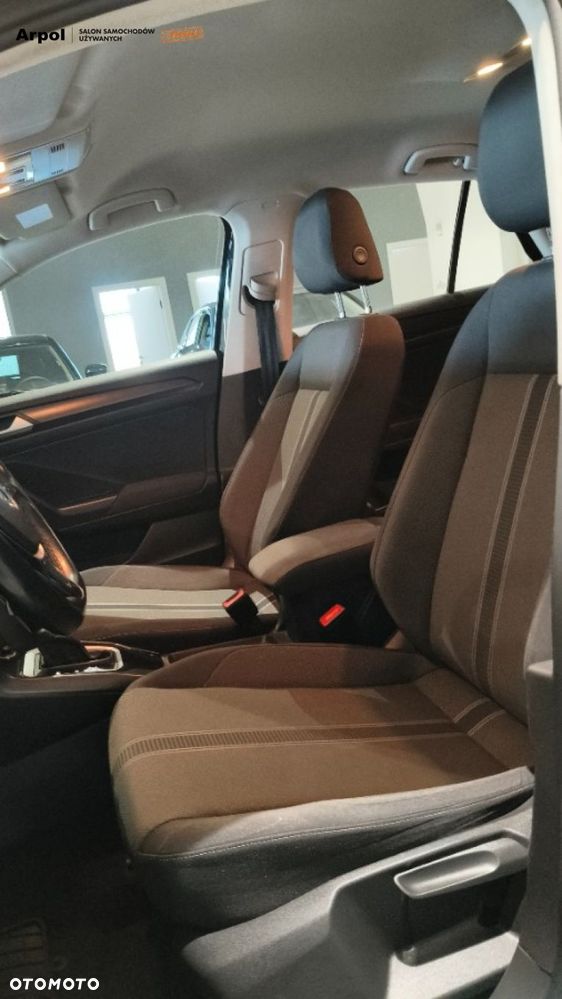 Volkswagen T-Roc - 11