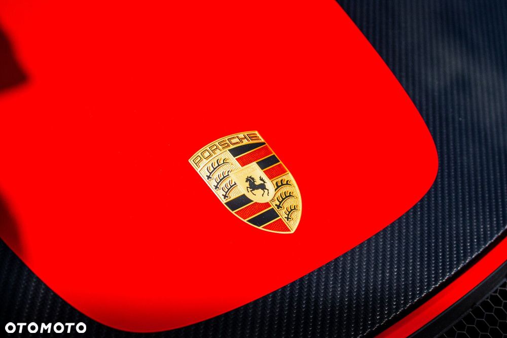 Porsche 718 Spyder - 9