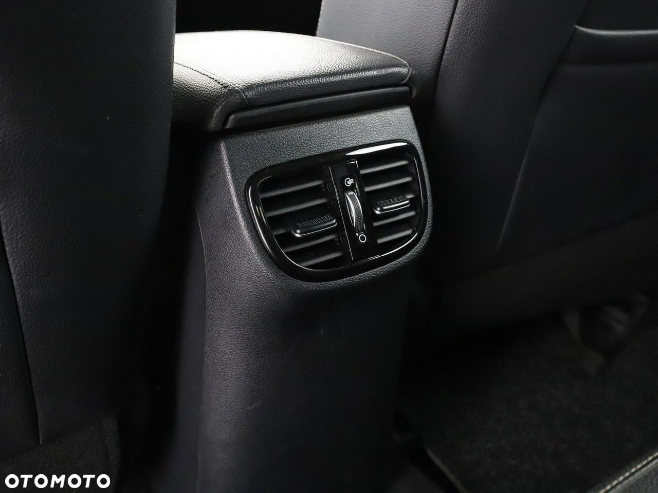 Kia XCeed 1.0 T-GDI L - 34